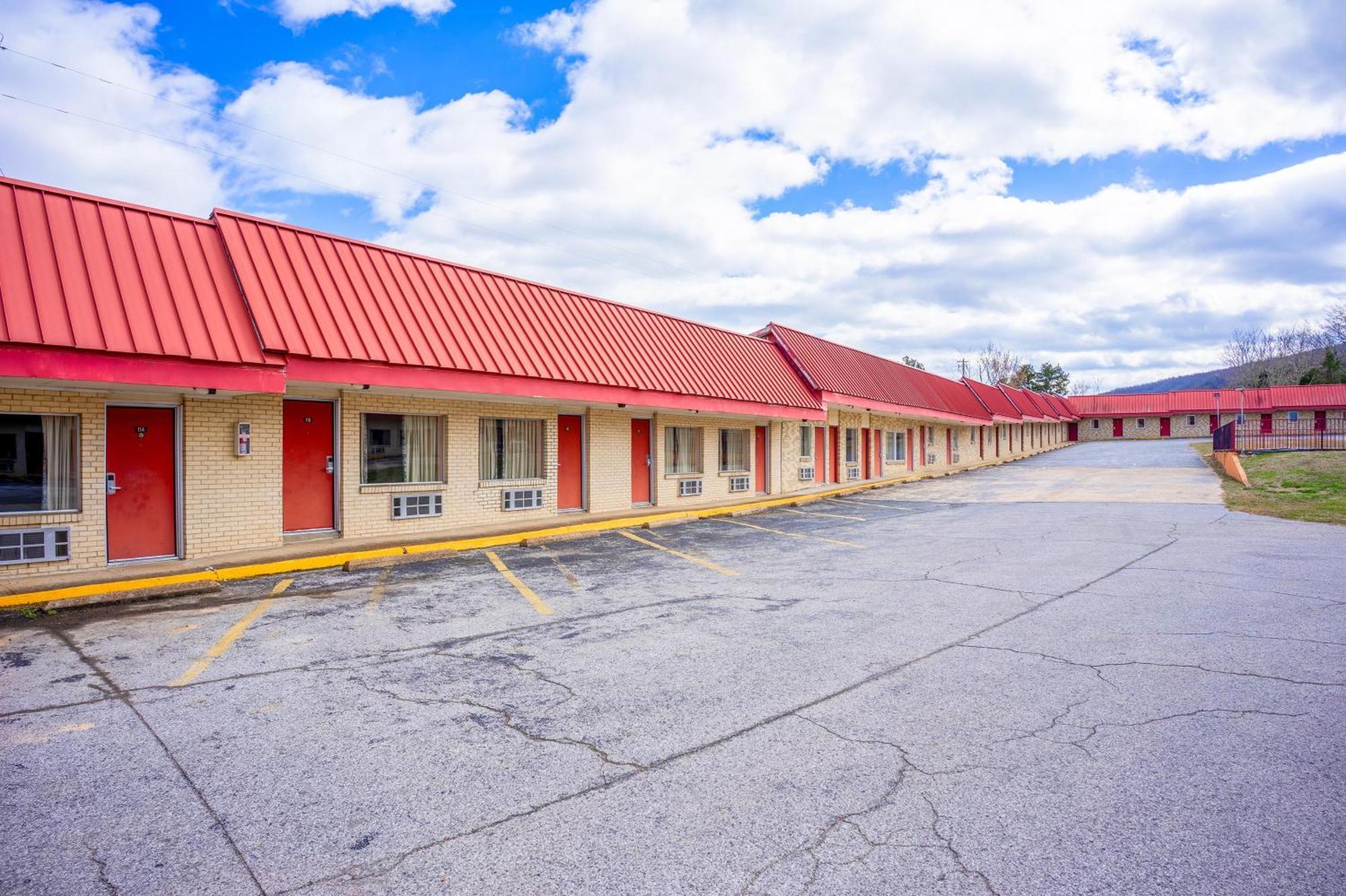 Motel Ozark Junction Mountain View By Oyo Exterior foto