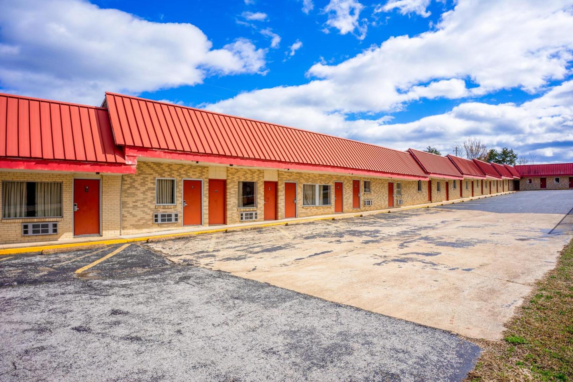 Motel Ozark Junction Mountain View By Oyo Exterior foto