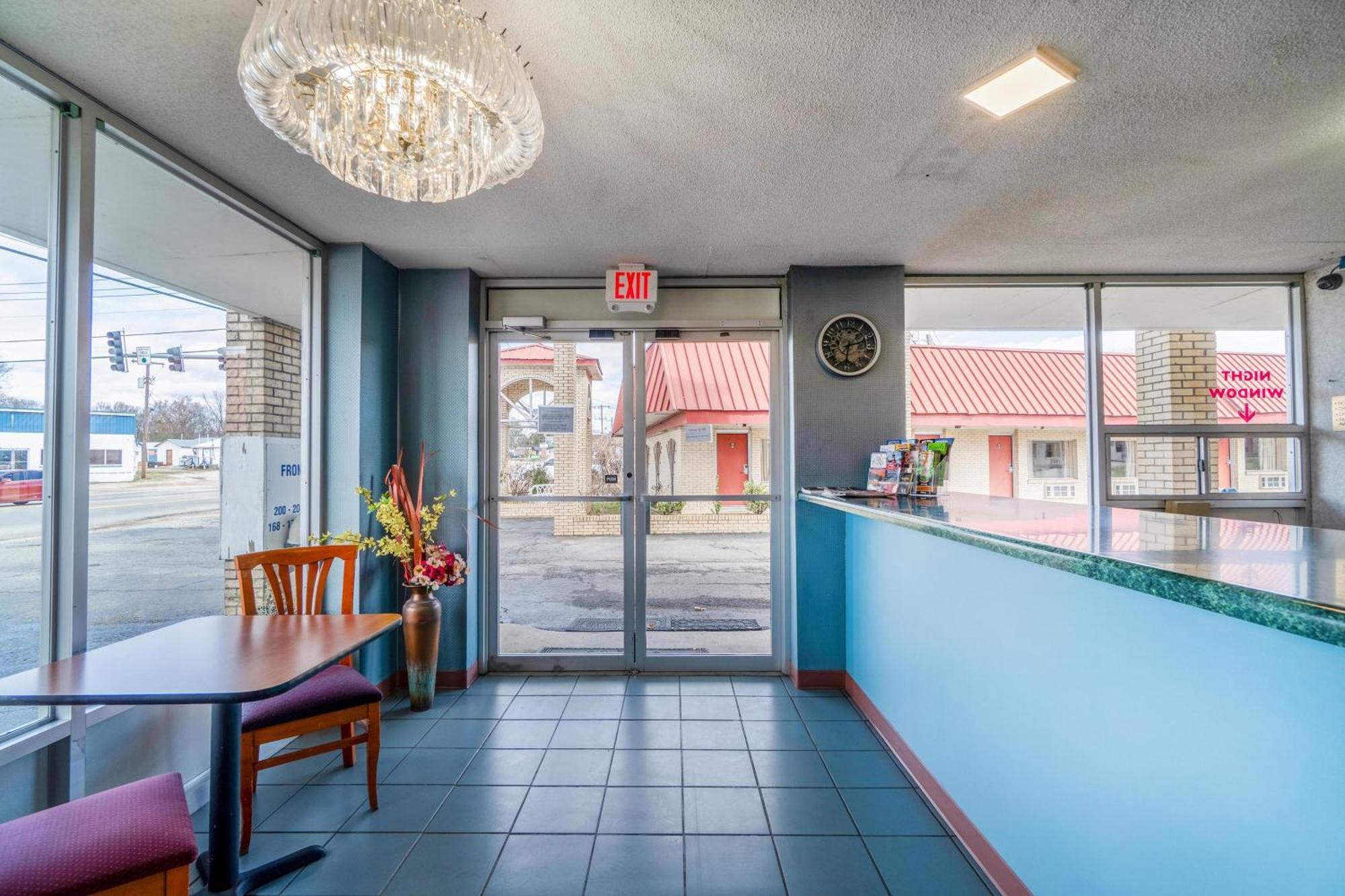 Motel Ozark Junction Mountain View By Oyo Exterior foto