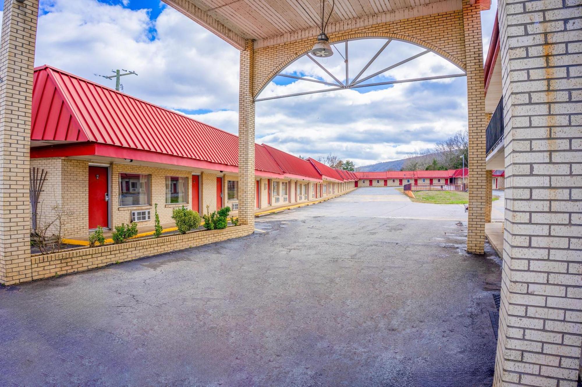 Motel Ozark Junction Mountain View By Oyo Exterior foto