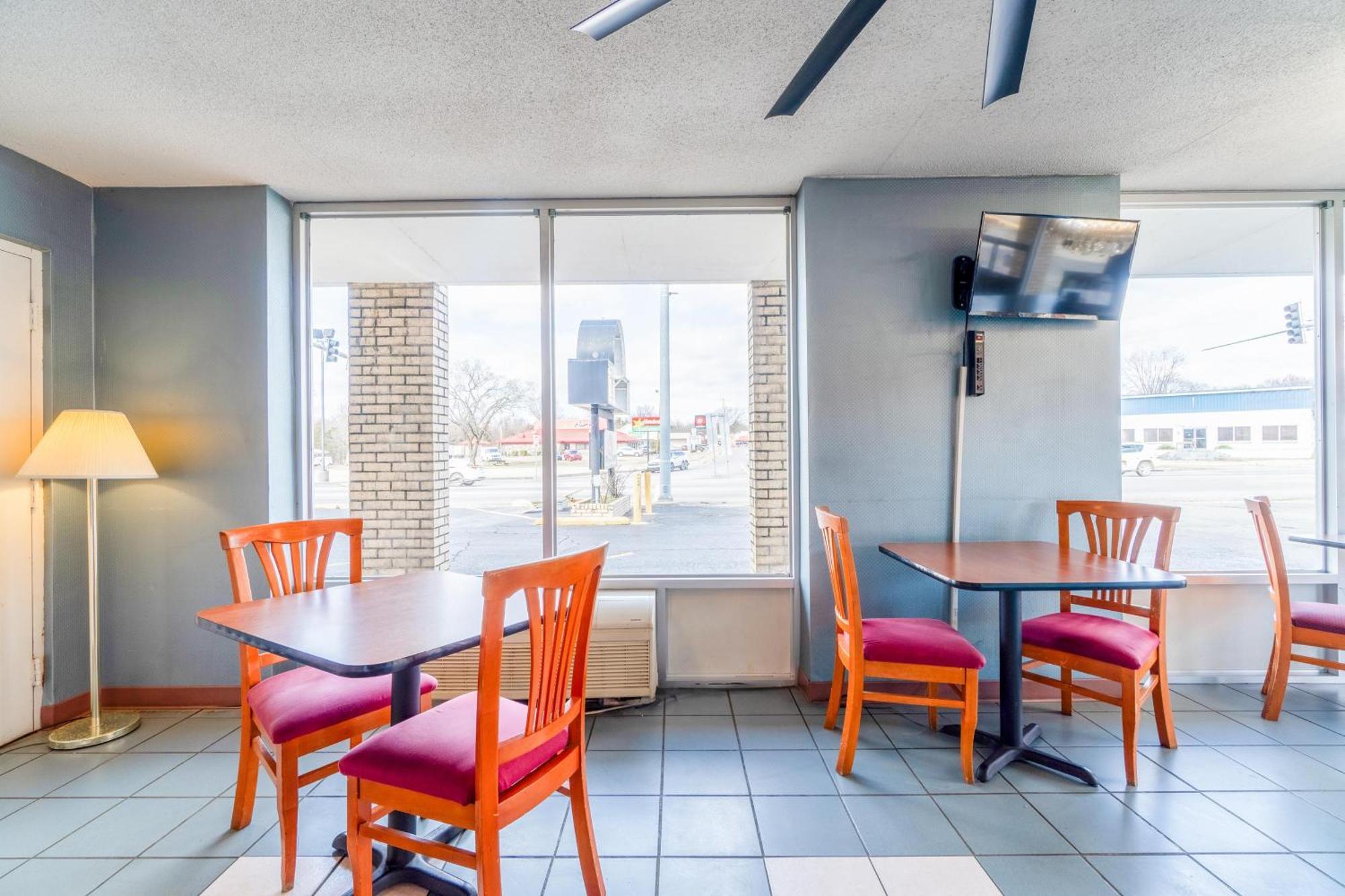 Motel Ozark Junction Mountain View By Oyo Exterior foto