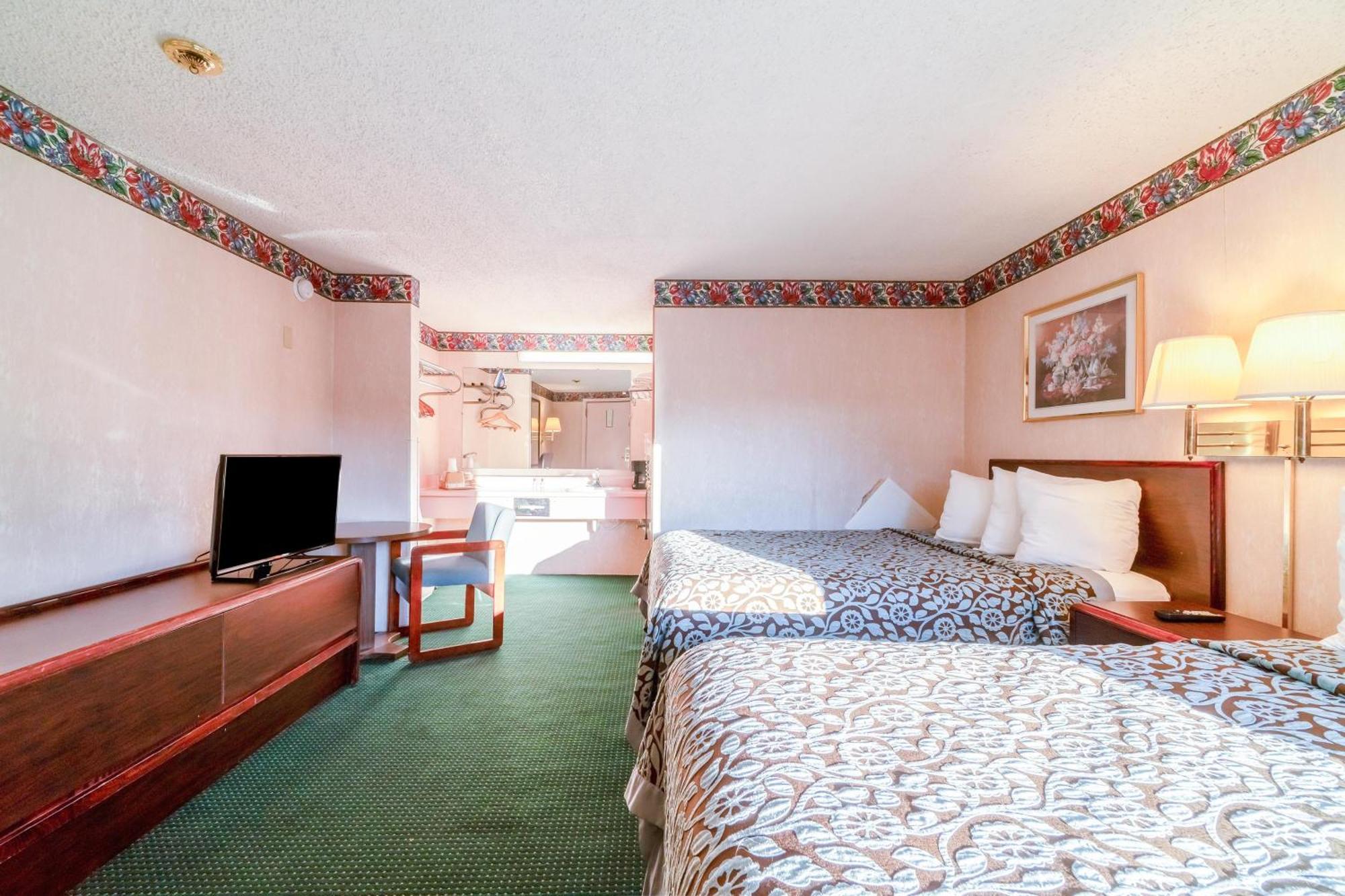 Motel Ozark Junction Mountain View By Oyo Exterior foto