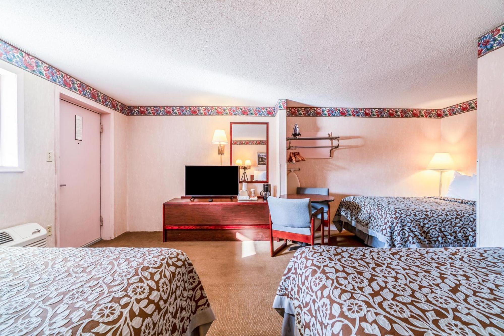 Motel Ozark Junction Mountain View By Oyo Exterior foto