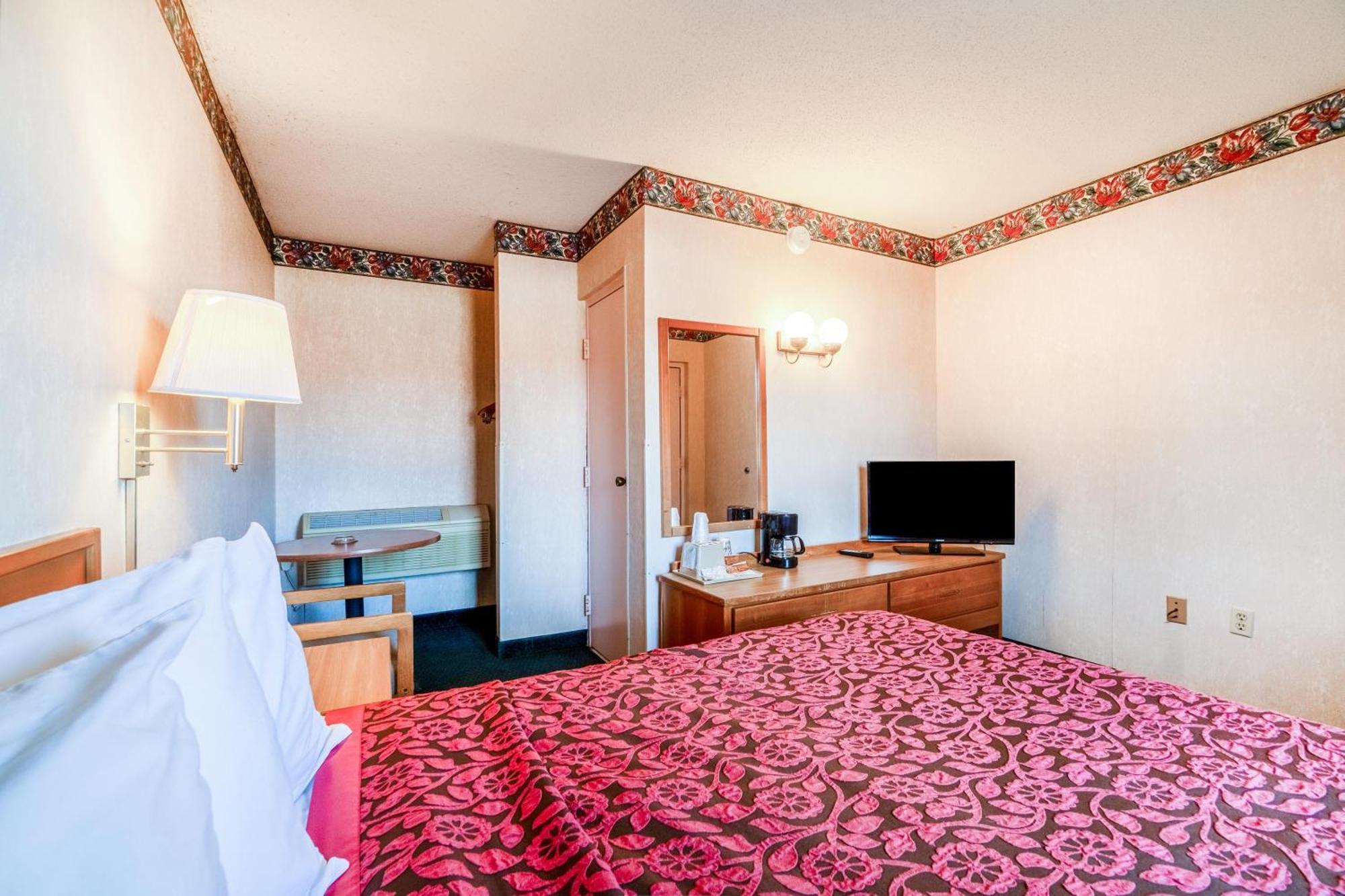 Motel Ozark Junction Mountain View By Oyo Exterior foto
