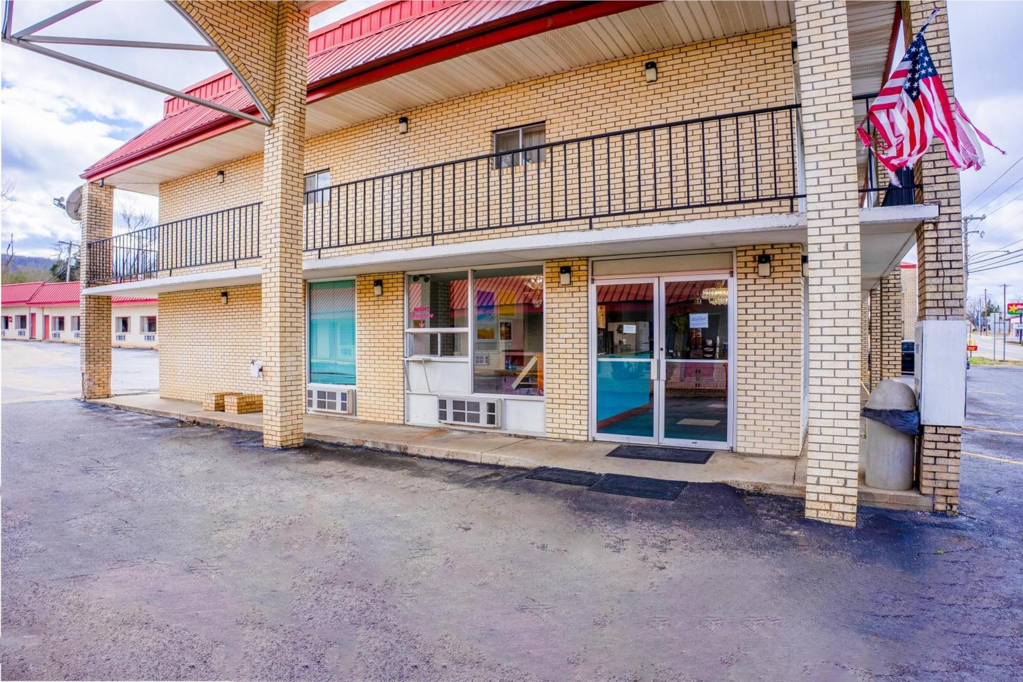 Motel Ozark Junction Mountain View By Oyo Exterior foto